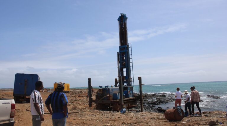 Leia mais sobre o artigo Driling Water CV reforça captação e dessalinização de água para agricultura na ilha da Boa Vista
